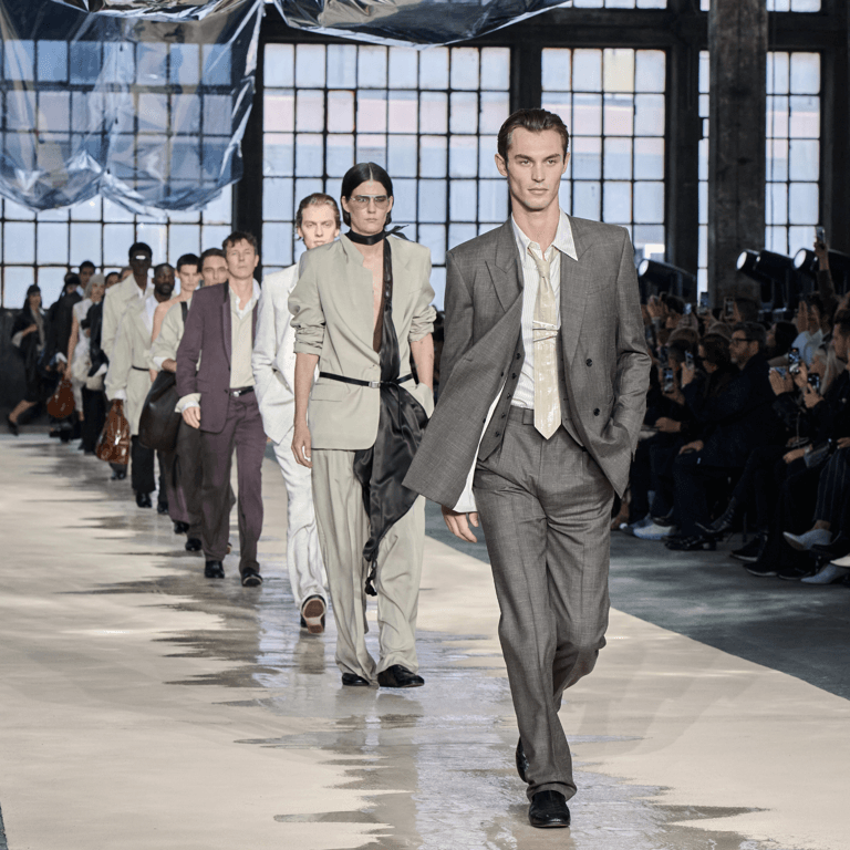 Maison Martin Margiela × H＆M Maison Martin Margiela for H&M: View all looks from the 104