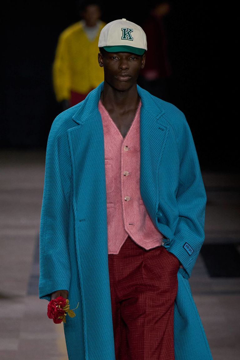men's fall fashion colour trends: Pale pink Kenzo fall 2025 menswear