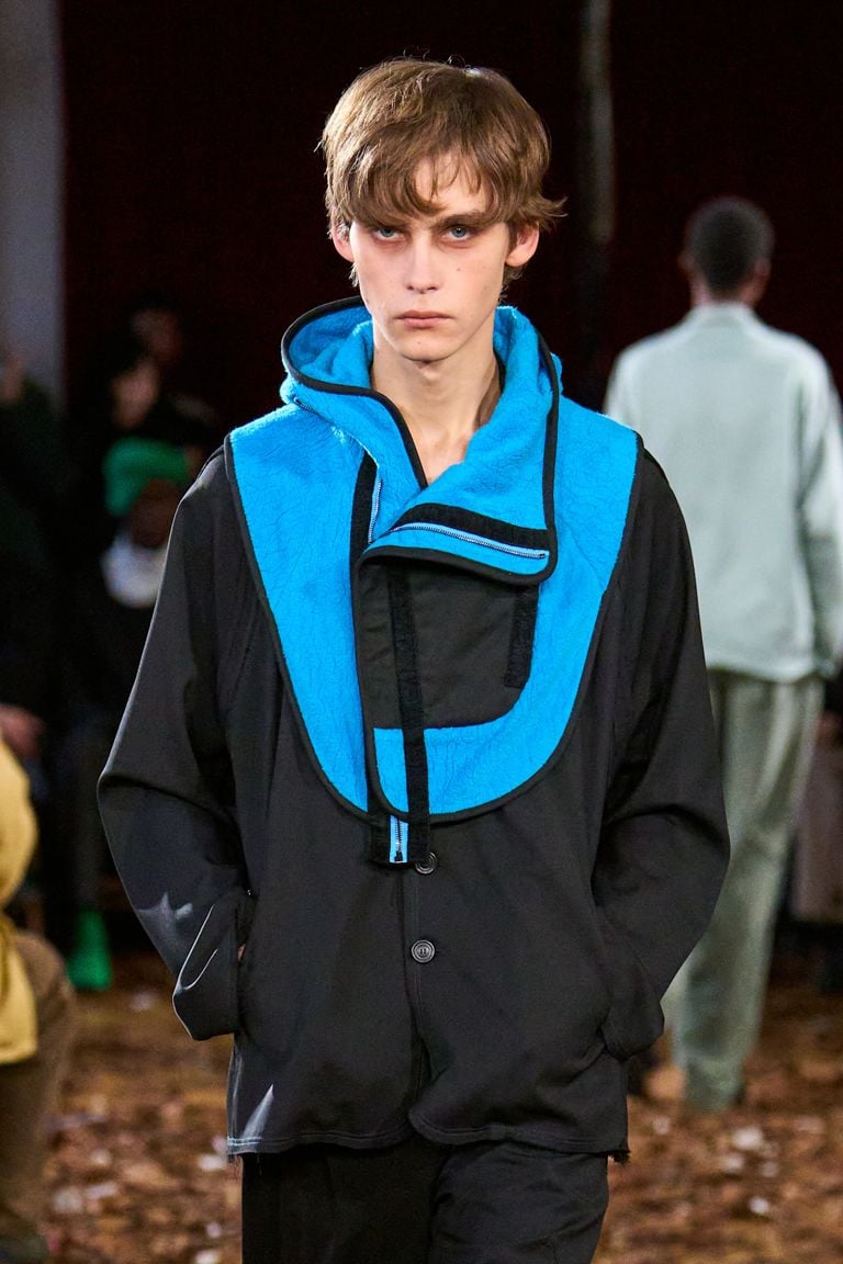 men's fall fashion colour trends: blue, kiko kostadinov fall 2025 menswear