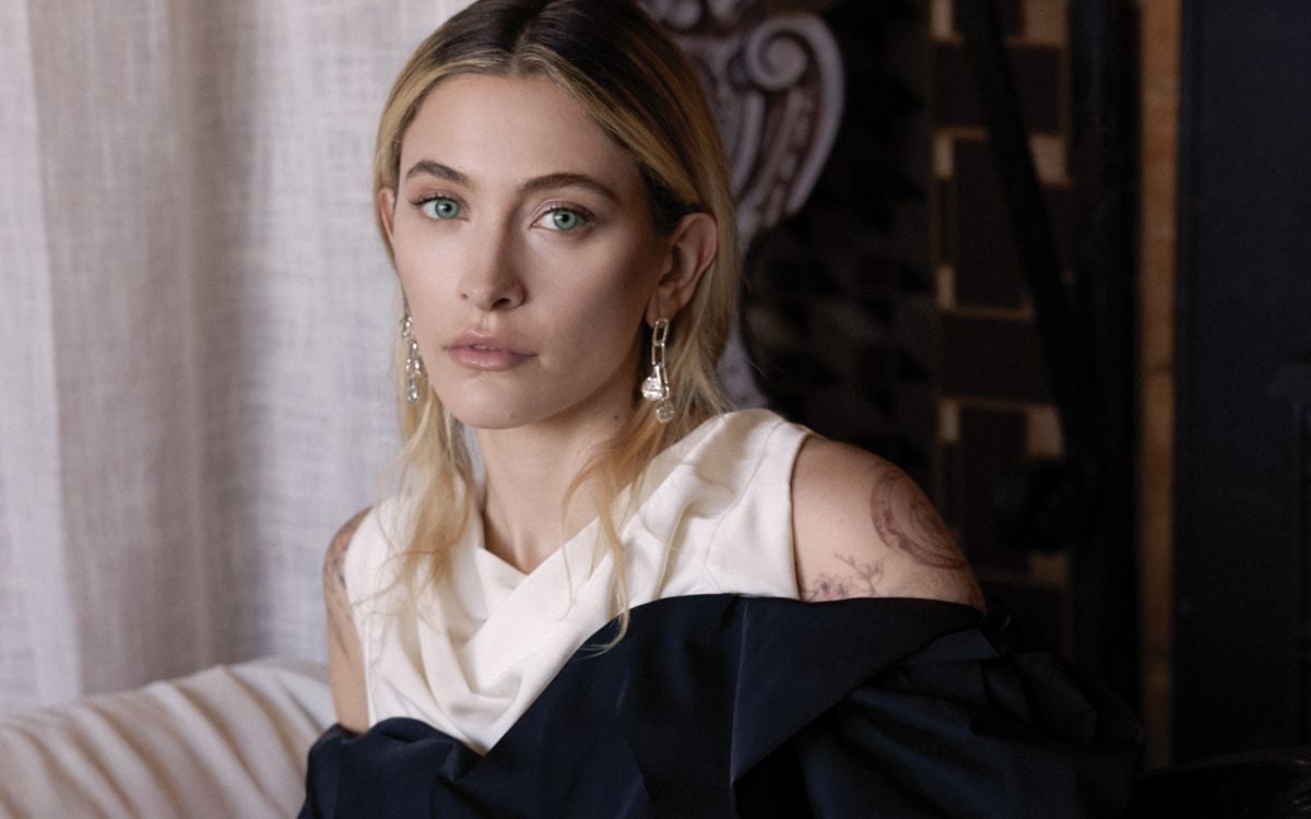 MAIN_ParisJackson_08_1125.jpg