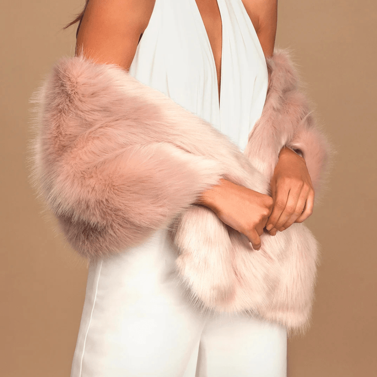 Lulus Faux Fur Stole