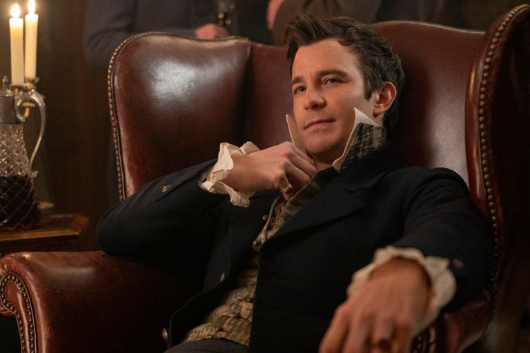 Luke Thompson as Benedict Bridgerton in episode 404 of Bridgerton