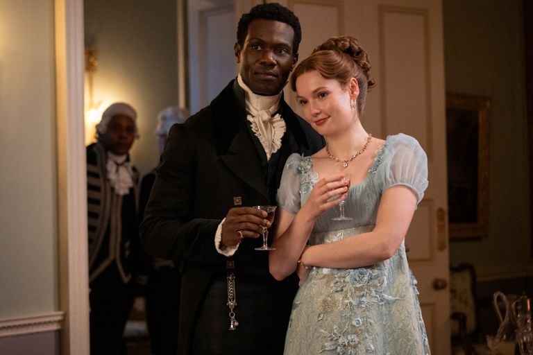 Victor Alli as John Stirling, Hannah Dodd as Francesca Bridgerton in episode 404 of Bridgerton