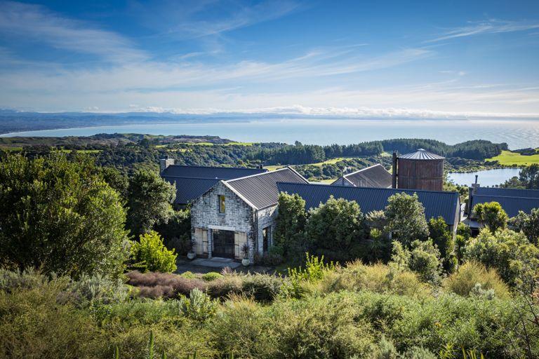 the farm at cape-kidnappers-hawkes-bay-new-zealand-