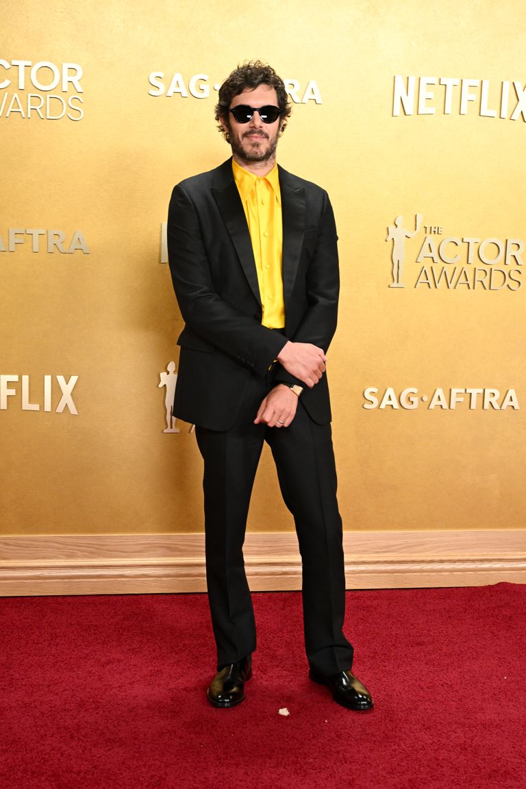 sag awards 2026, actor awards red carpet fashion: adam brody in prada