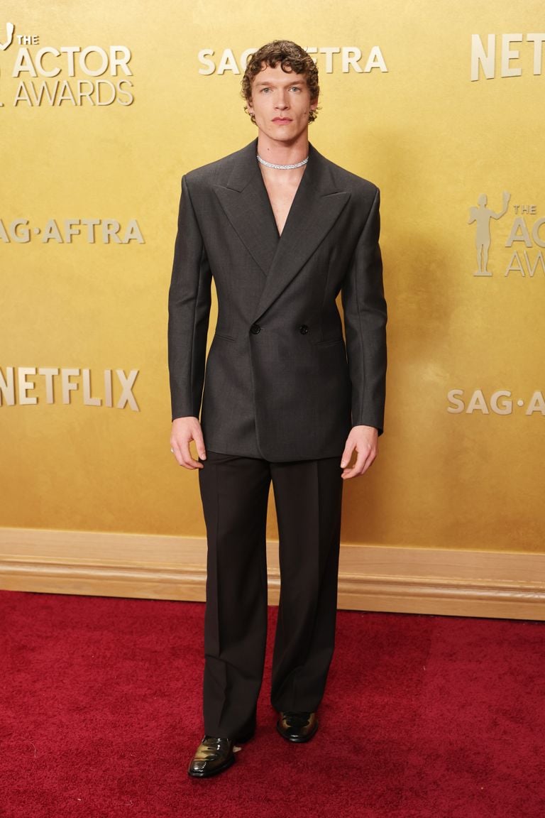 sag awards 2026, actor awards red carpet fashion: connor storrie in saint laurent and tiffany & co.