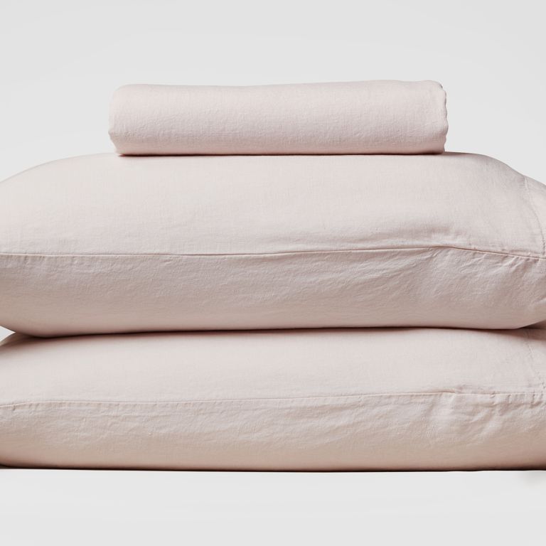 Silk & Snow Flax Linen Bed Sheets in Petal Pink