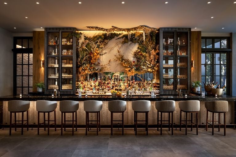 photo of one hotel toronto flora lounge
