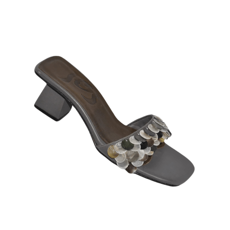 Shell sandal