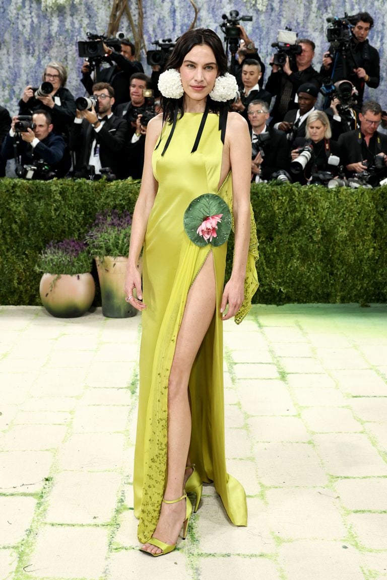 NEW YORK, NEW YORK - MAY 04: Alexa Chung attends the 2026 Met Gala celebrating "Costume Art" at the Metropolitan Museum of Art on May 04, 2026 in New York City. (Photo by Jamie McCarthy/Getty Images)