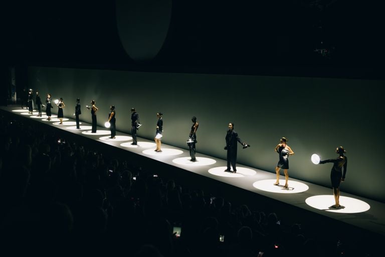 H&M, Moda Şovlarına Yeniden Gösteriş Katıyor