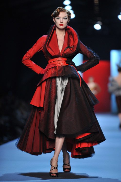 ◇ Dior couture Christian Dior ディオール Christian Dior Fall 2008 Couture Collection | Vogue