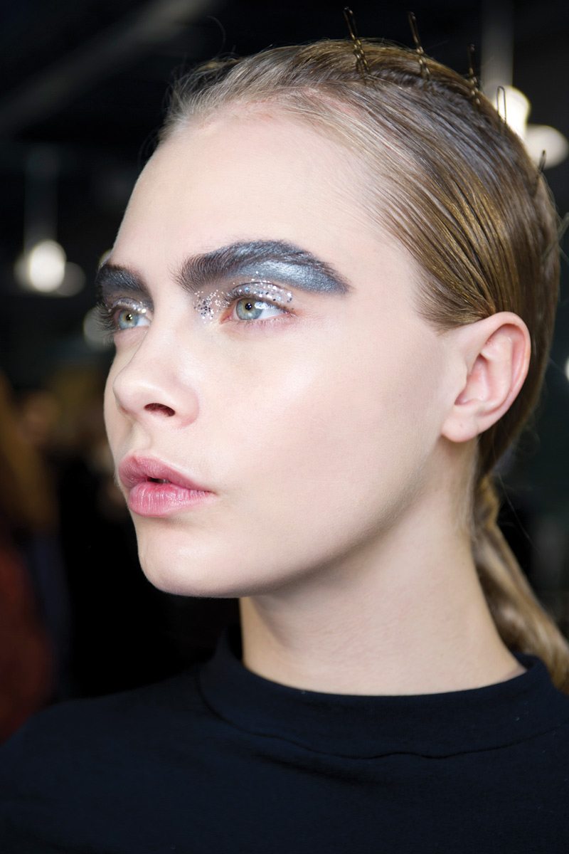 glitter makeup trend