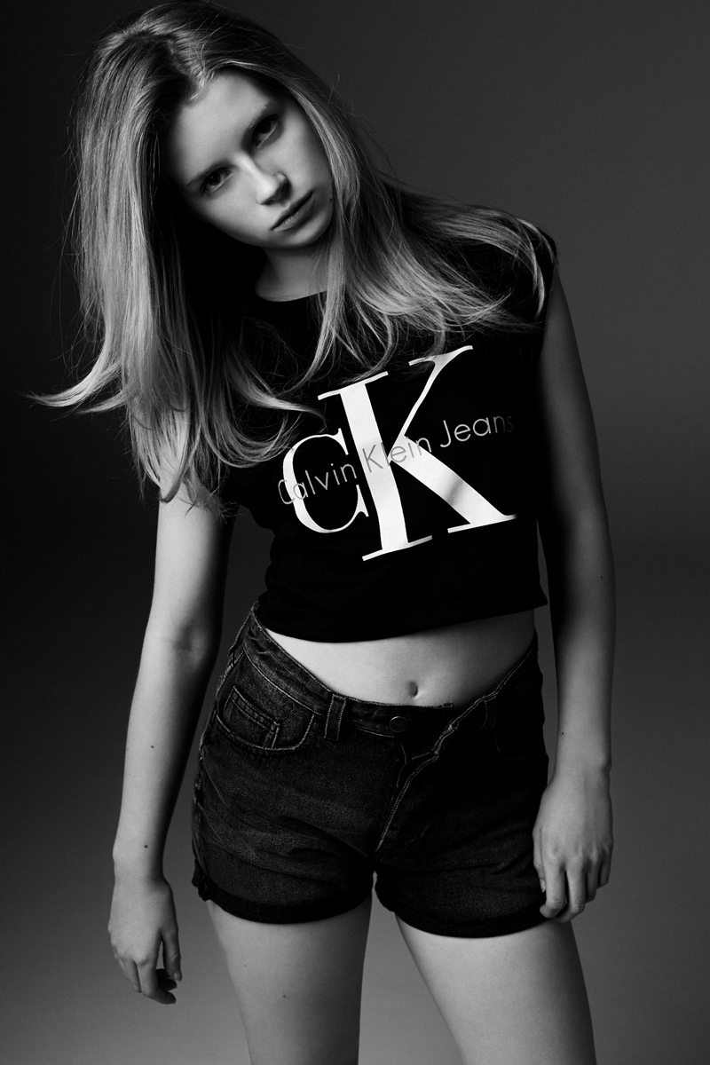 lottie moss for calvin klein