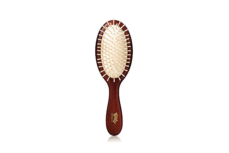 natural-anti-frizz-hair-products-widu-brush