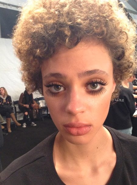 Elan Castor Makeup