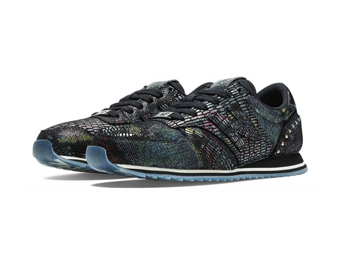 sneakers under 100