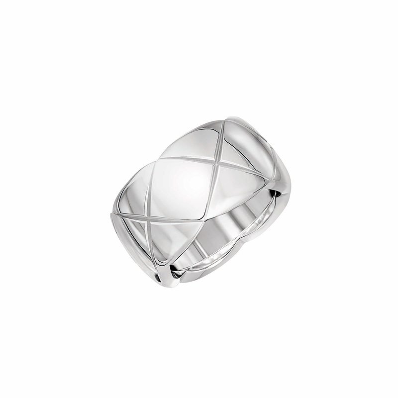 net-a-porter chanel jewellery