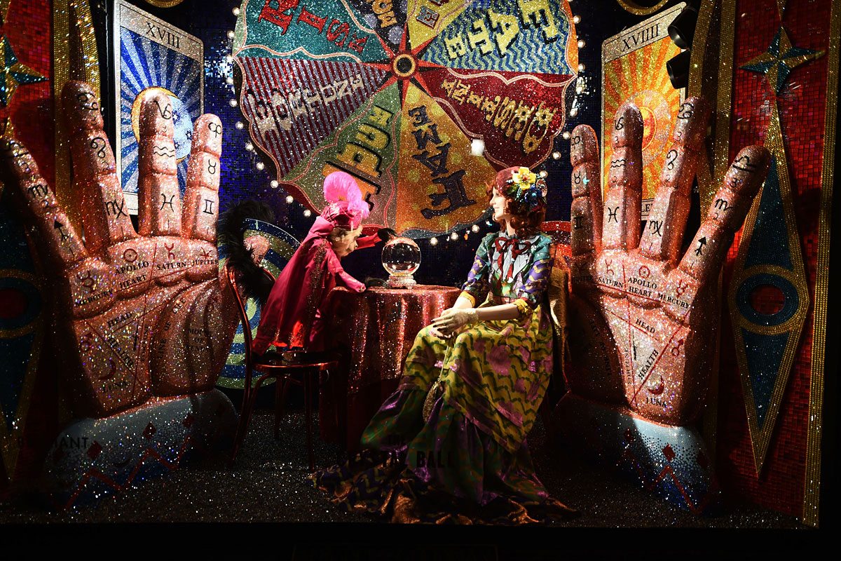 holiday windows 2015