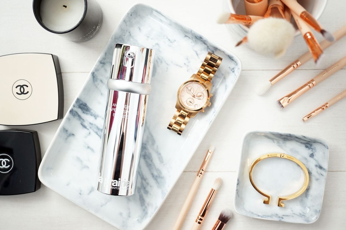 simple-makeup-organization-07