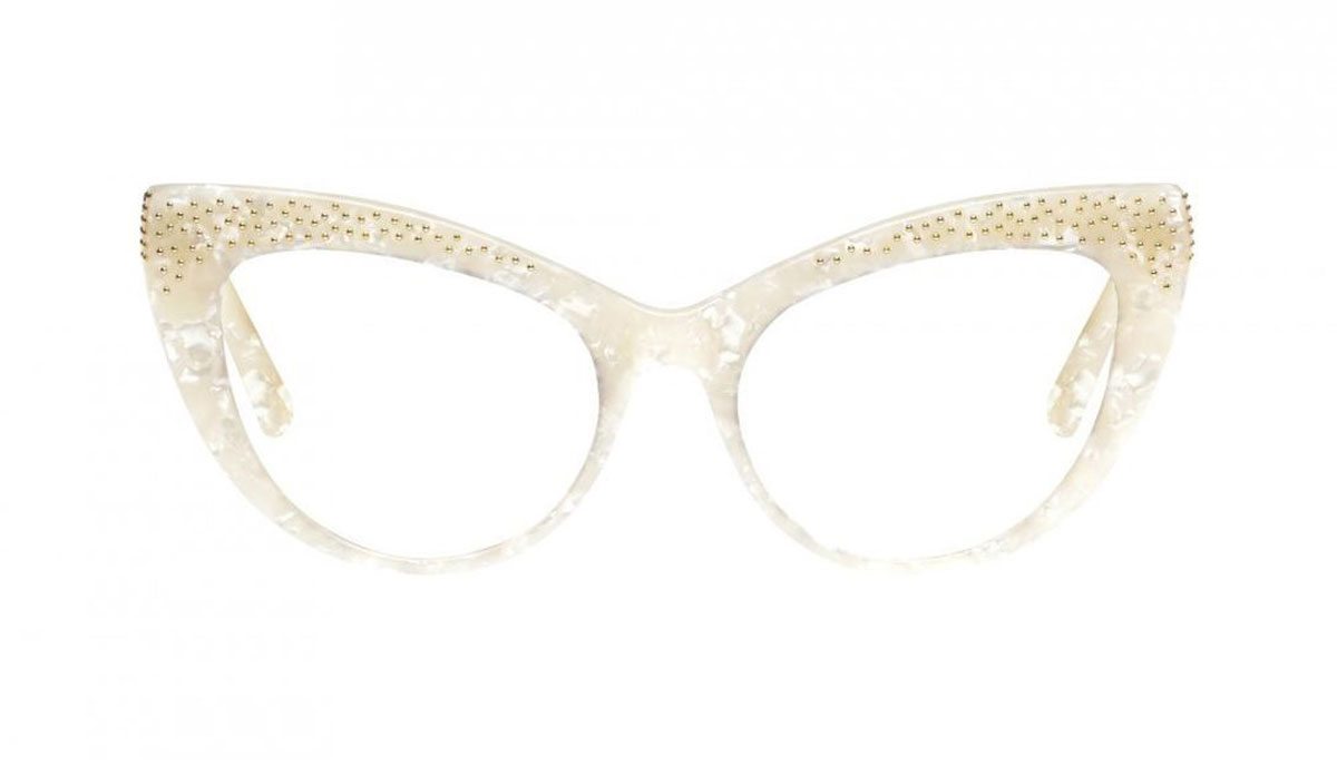 20 glasses to pair with evening wear (because it's totally cool now, btw) - FASHION Magazine 20 glasses to pair with evening wear (because it's totally cool now, btw) - FASHION Magazine