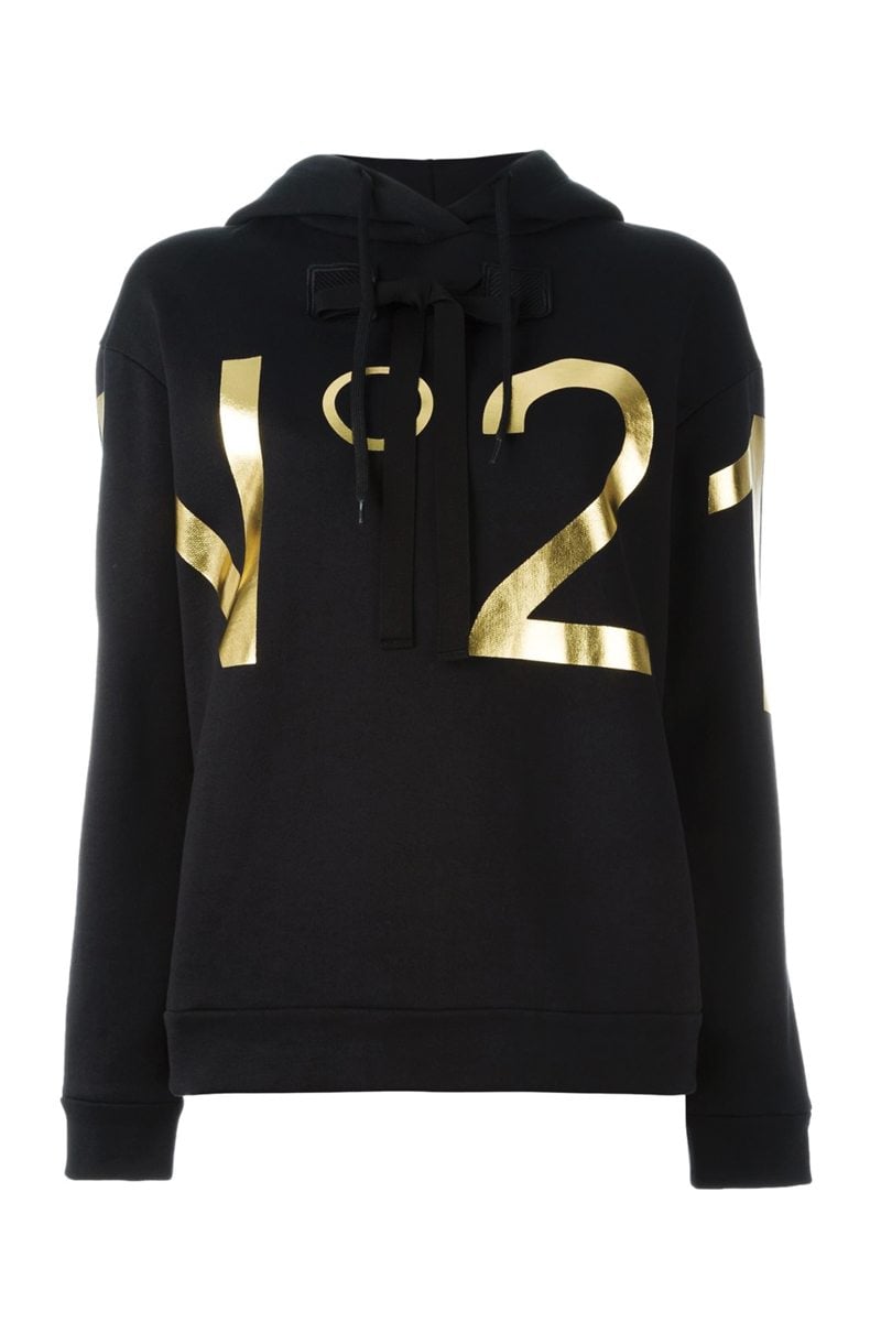 how to wear a hoodie