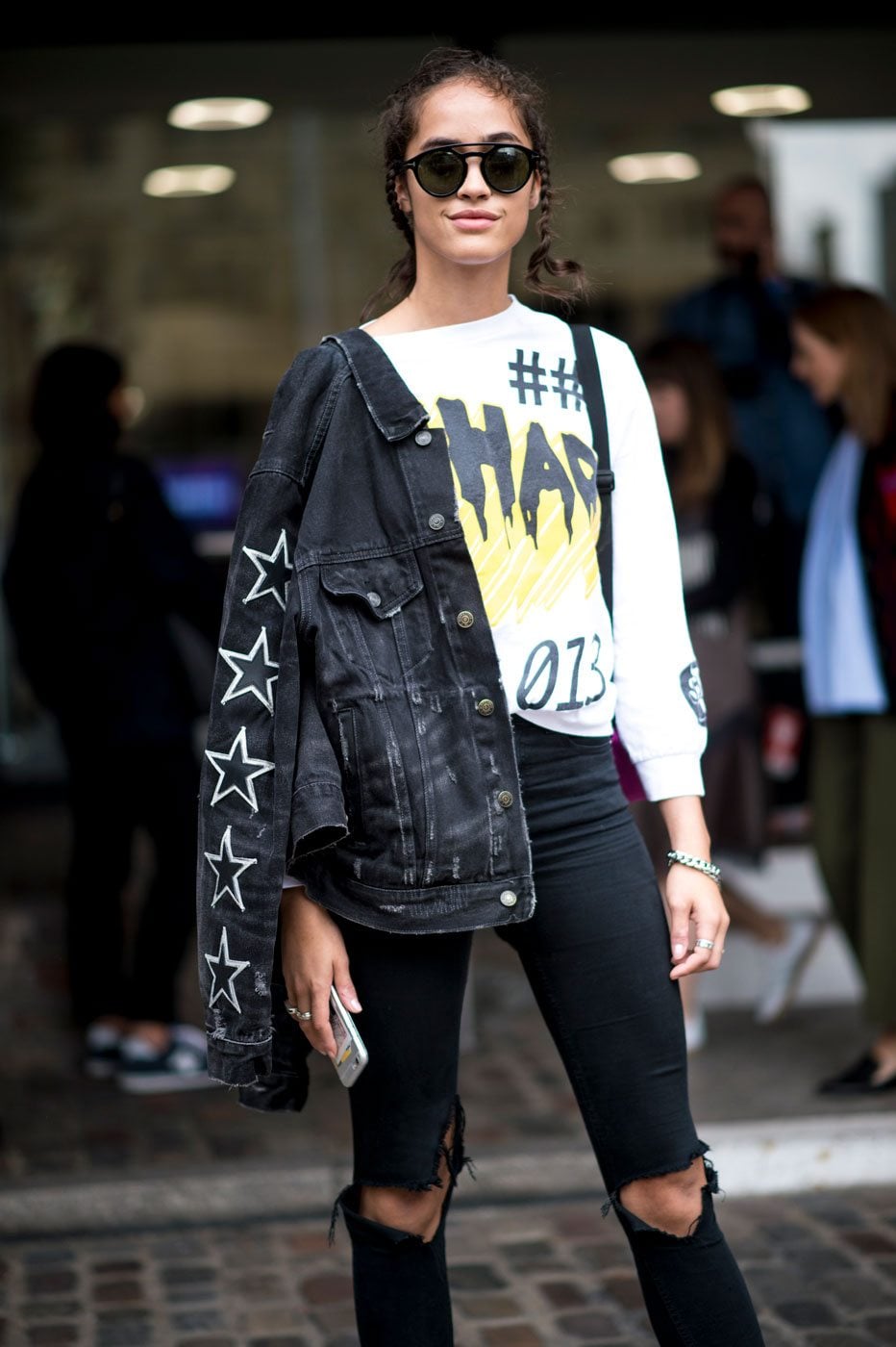 How To Wear A Graphic Tee