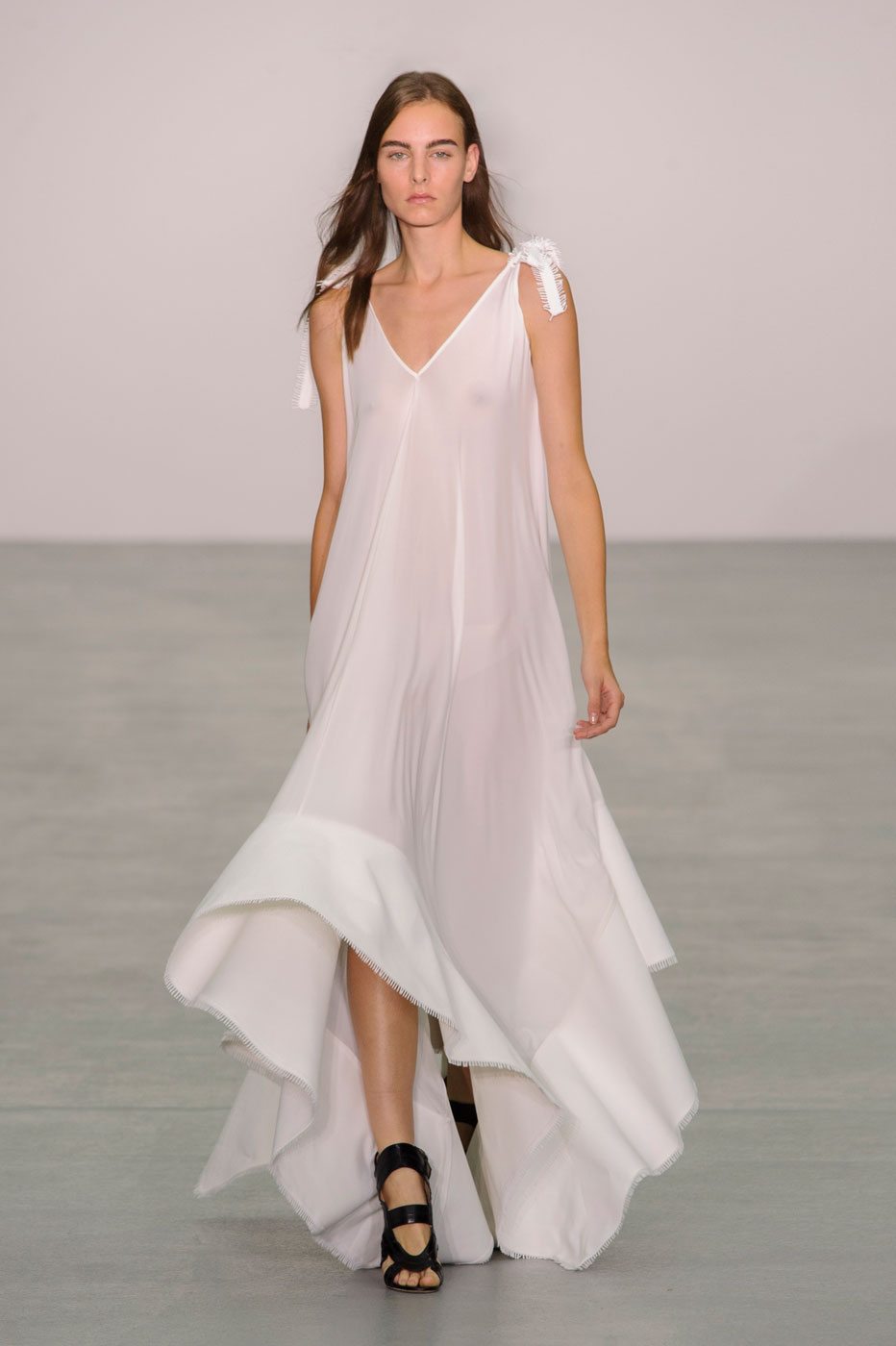 7 Designer Looks We'd Love to See Pippa Wear on Her Wedding Day