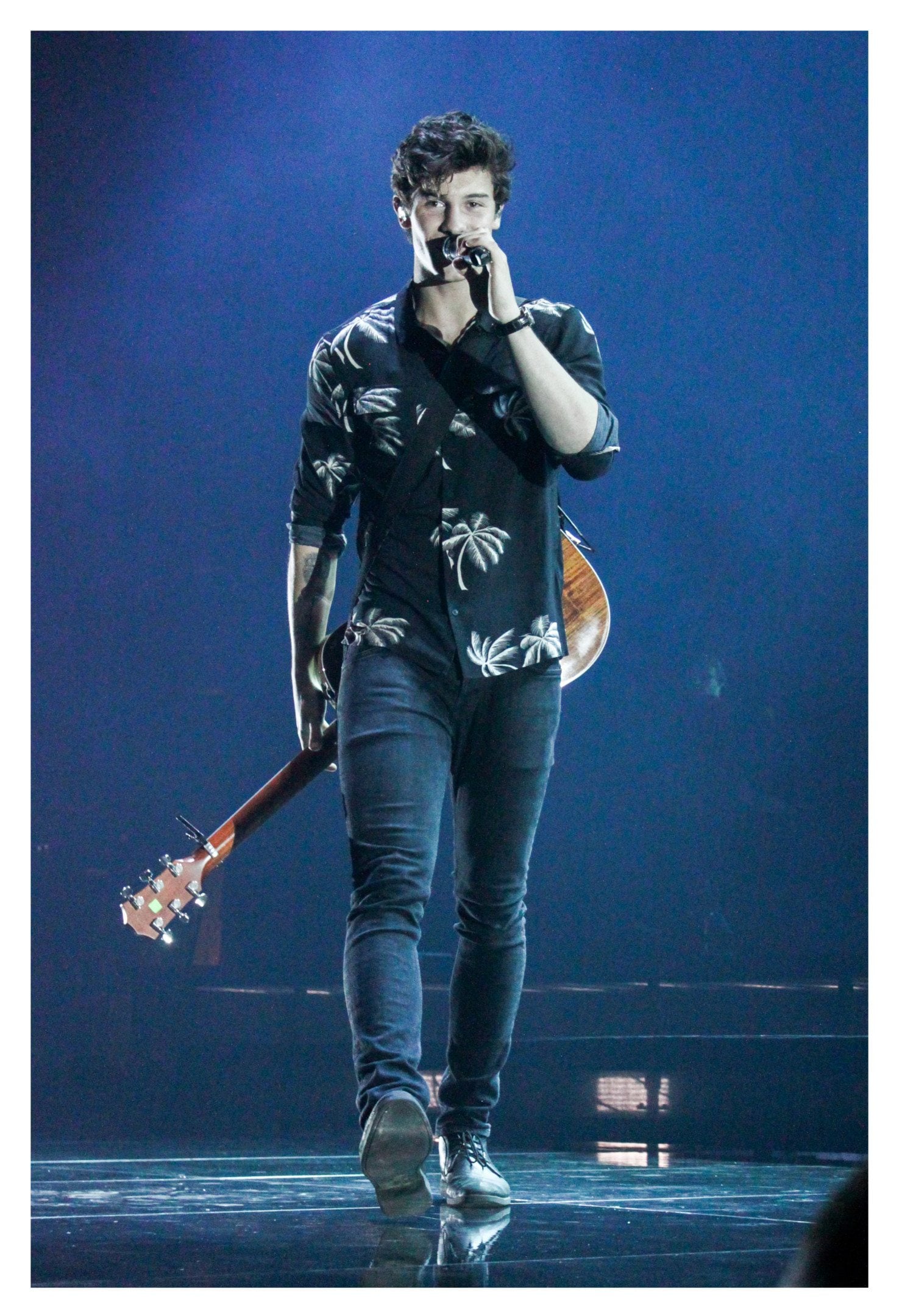 Shawn Mendes Illuminate World Tour: The Best Looks Outside the Show