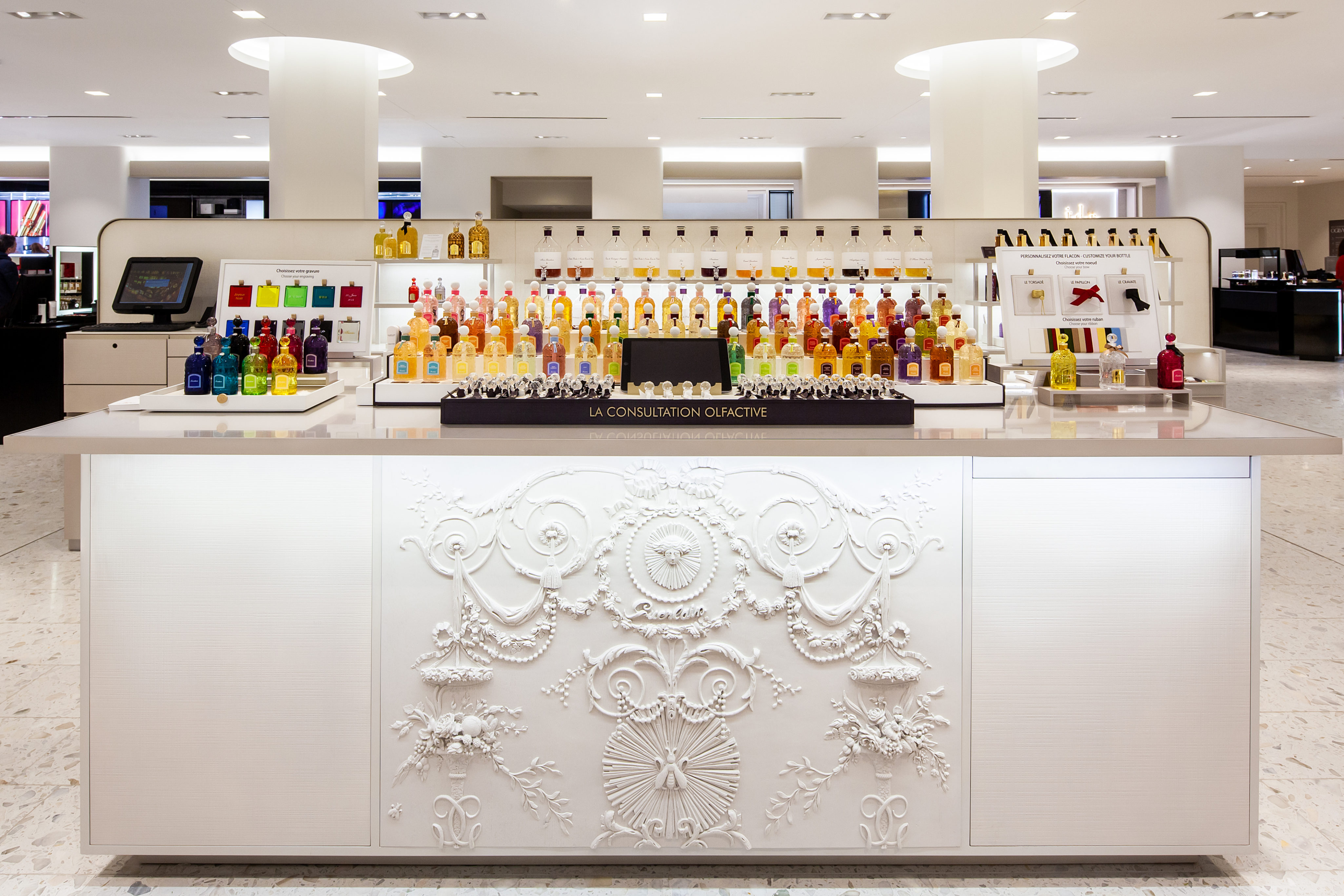 Guerlain Opens Their First Canadian Parfumeur Boutique in Montreal