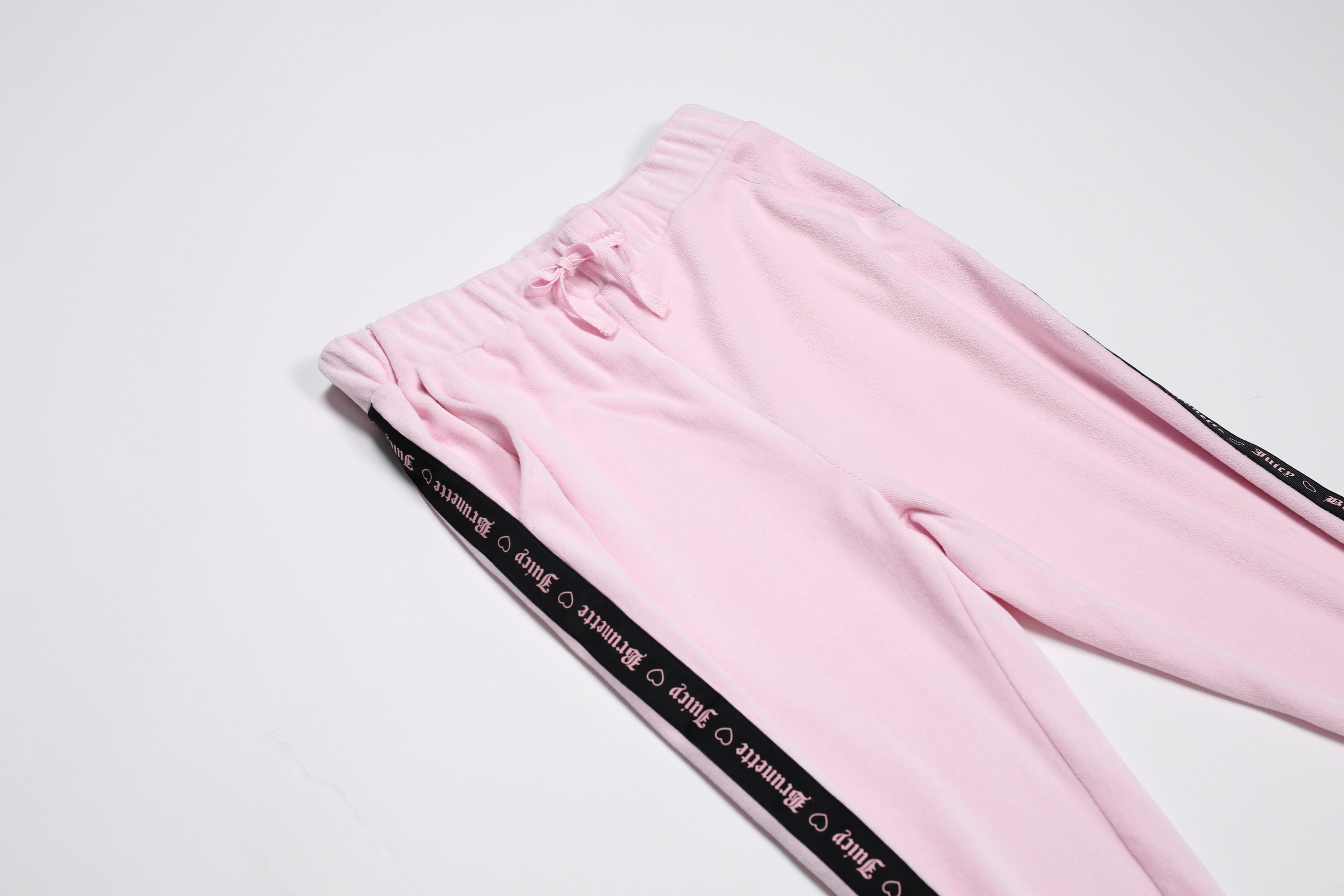Brunette x Juicy Couture