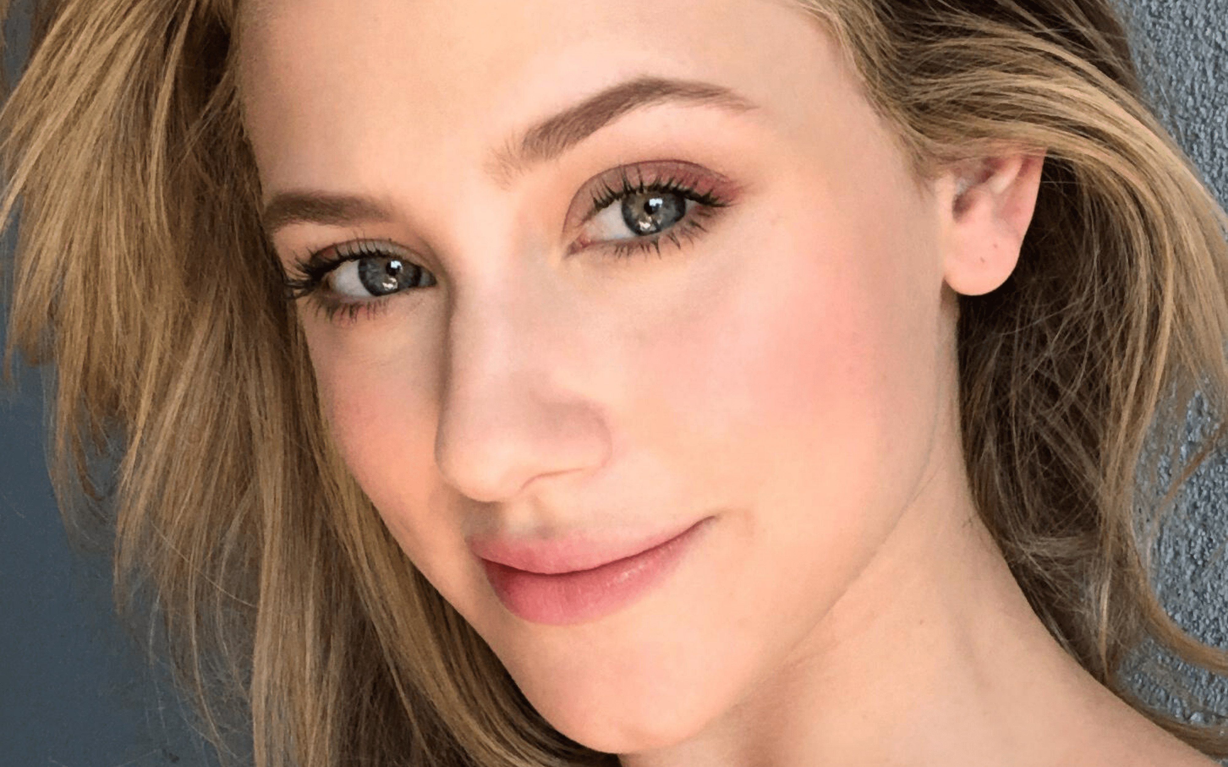 lili-reinhart-covergirl-main.png