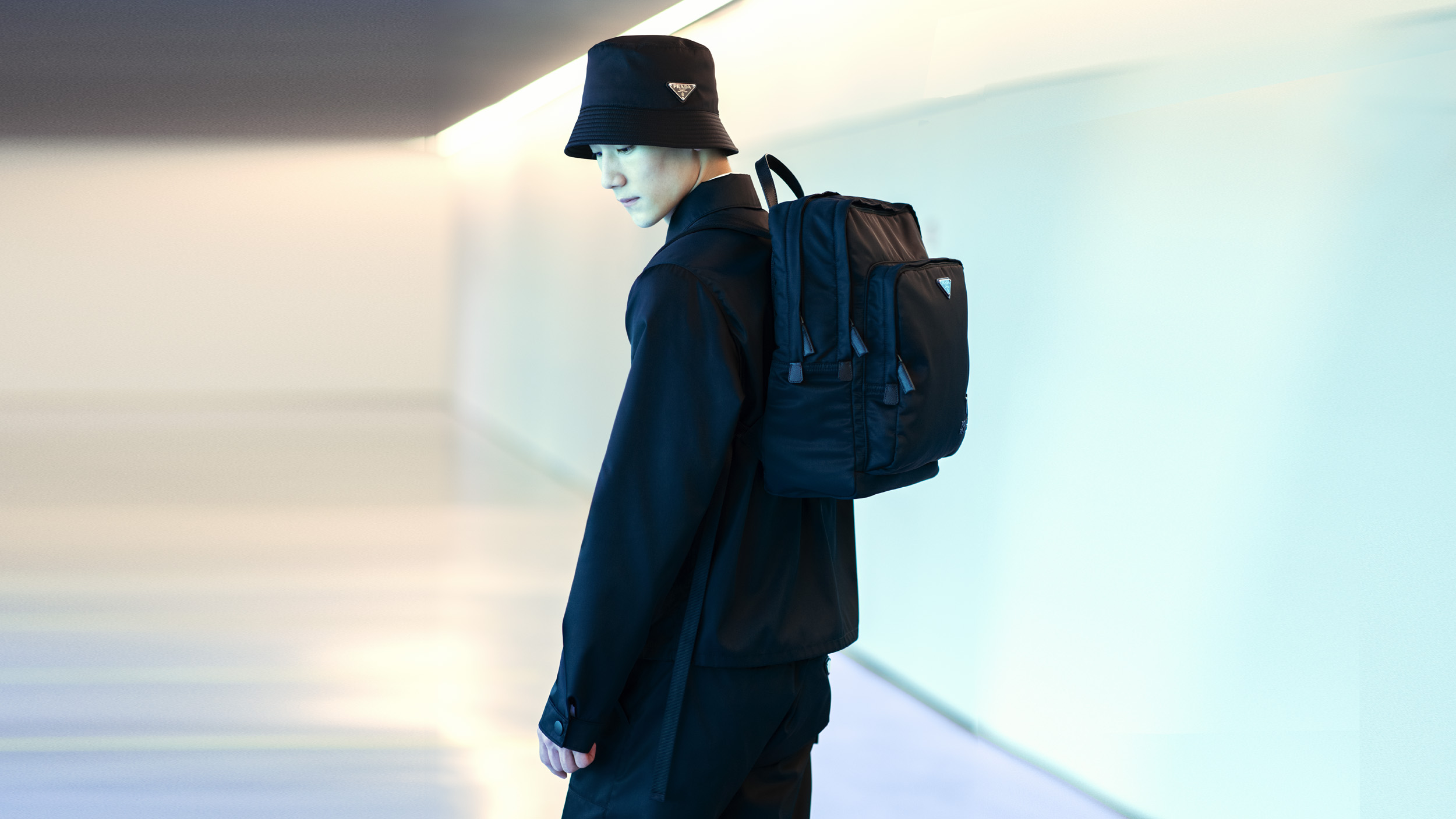 【お洒落度UP】PRADA◆Re-Nylon 軽量 パデッドジャケット ロゴ付 Prada Re-Nylon ジャケット 通販 - FARFETCH