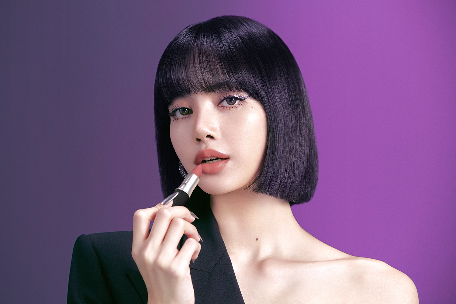 blackpink LISA MAC コラボ lalisa リサ Lisa of Blackpink Makes History with MAC Ambassadorship - FASHION