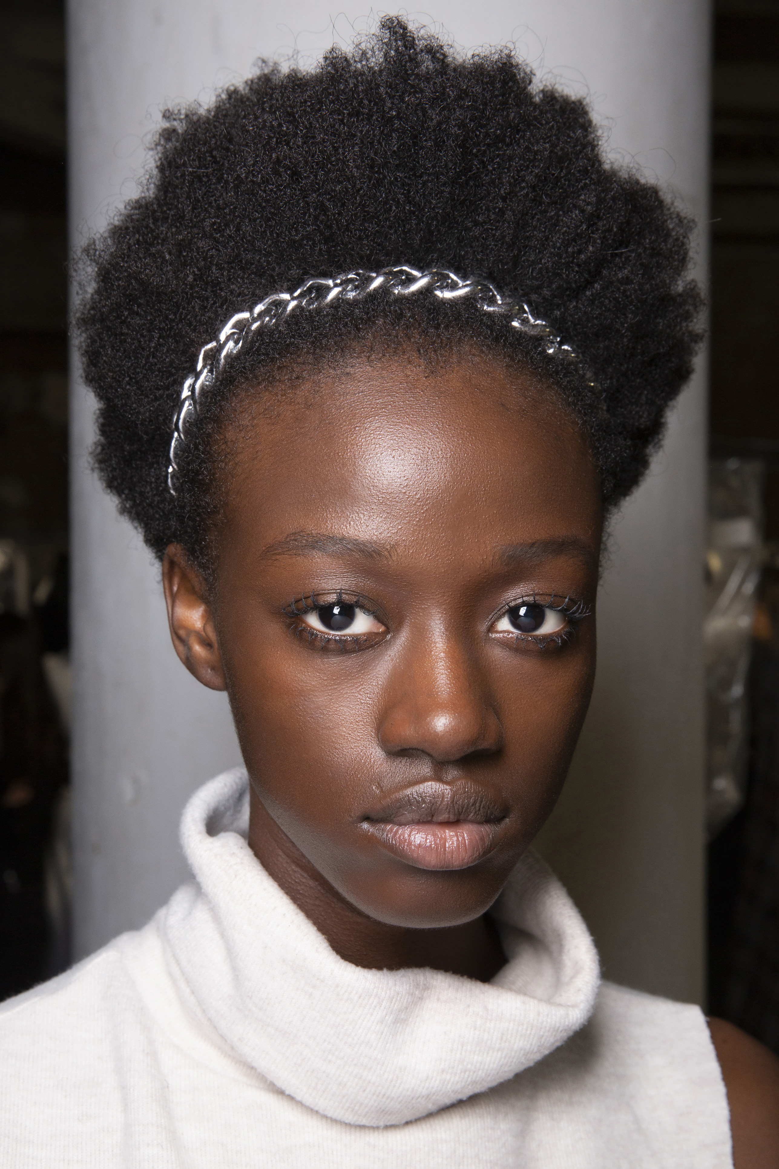 Curly Hairstyles To Try From the Autumn/Winter 2020 Runways 