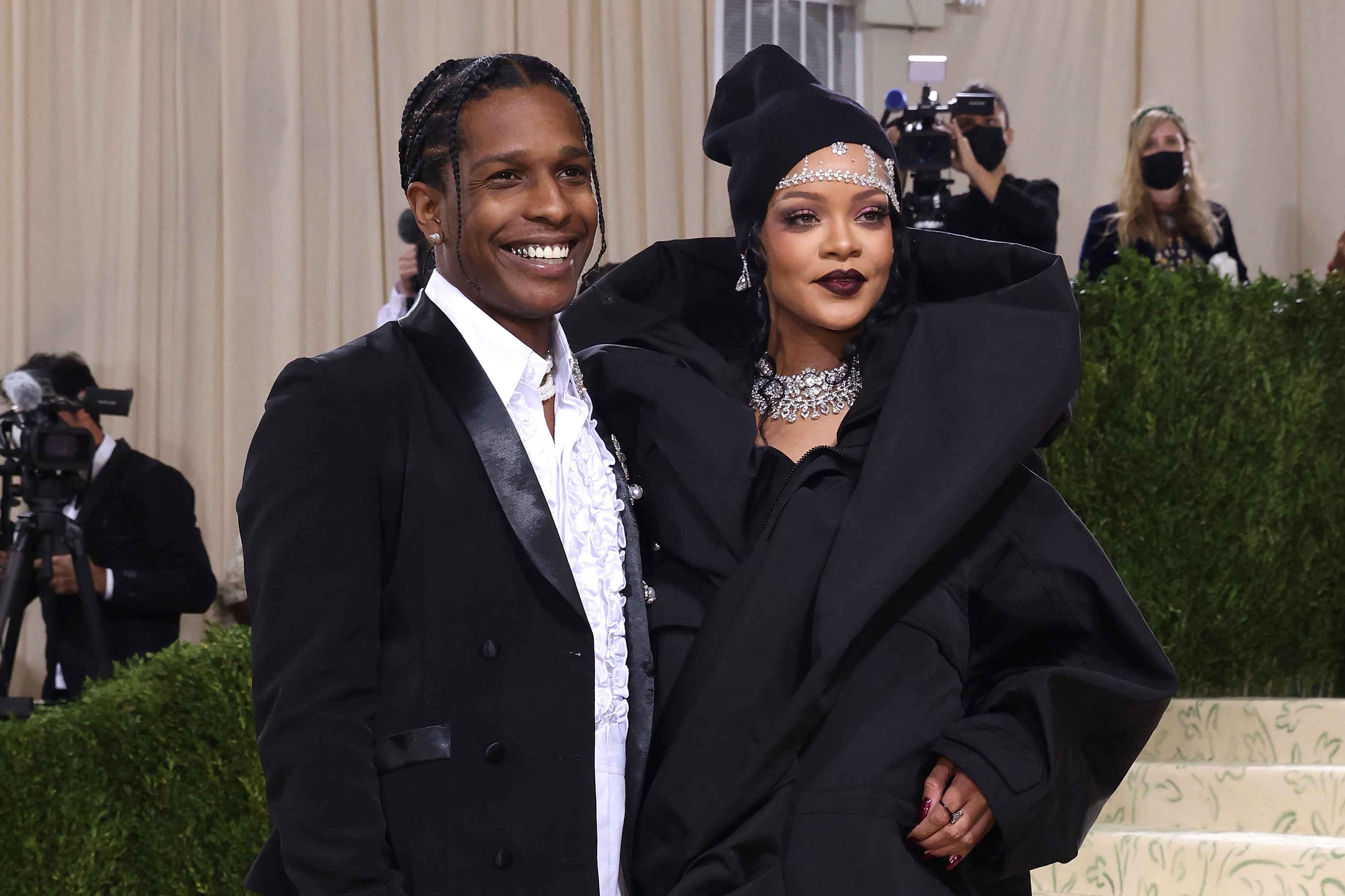 A$AP Rocky намекнул на тайный брак с Рианной