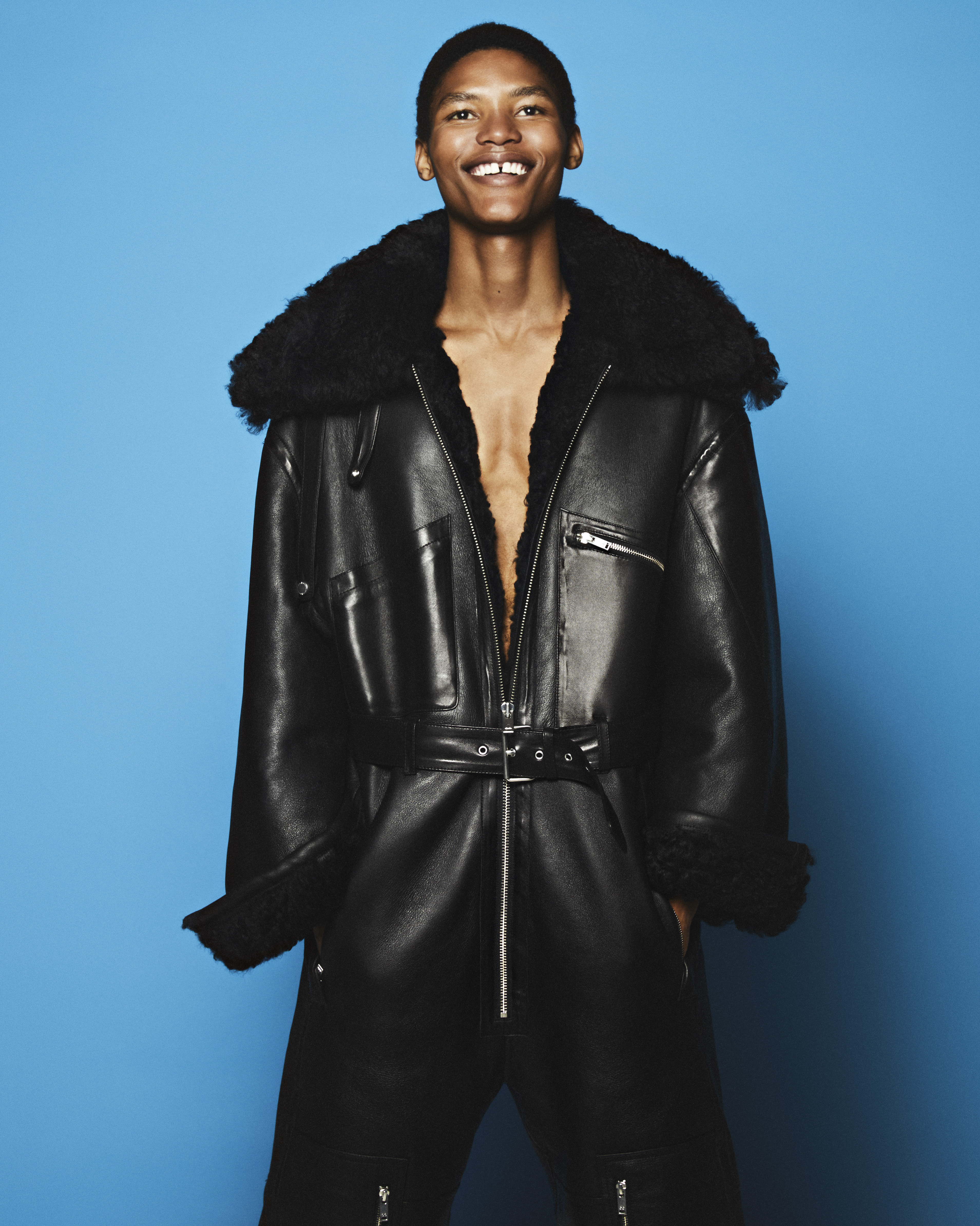 カナちゃん ラッセルノ パンツ モックネックシャツ2107 1931 ゼニス Tシャツ(1330UCD)｜カナダグース (CANADA GOOSE) 日本公式サイト