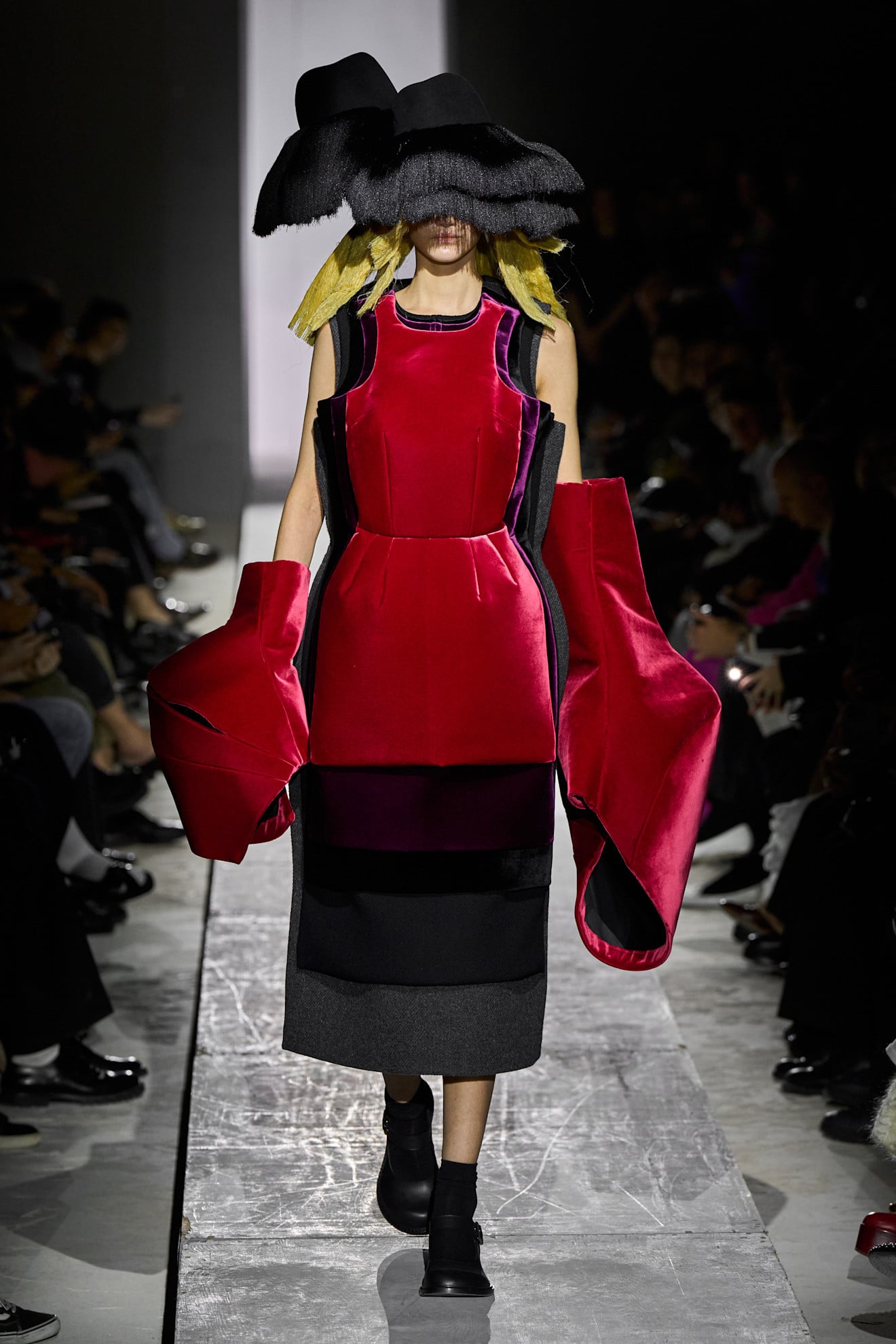 Comme Des Garcons fall 2025 fashion trends