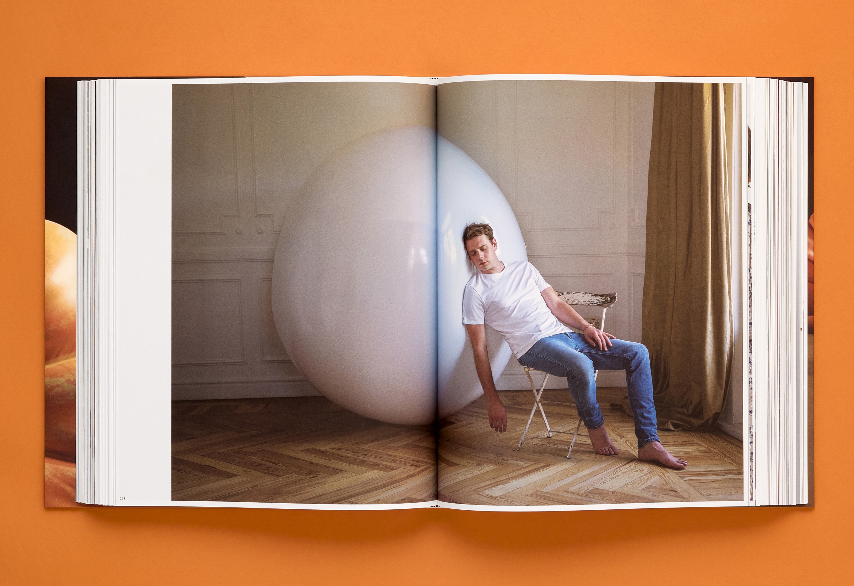 LOEWE_2024_10th_ANNIVERSARY_BO