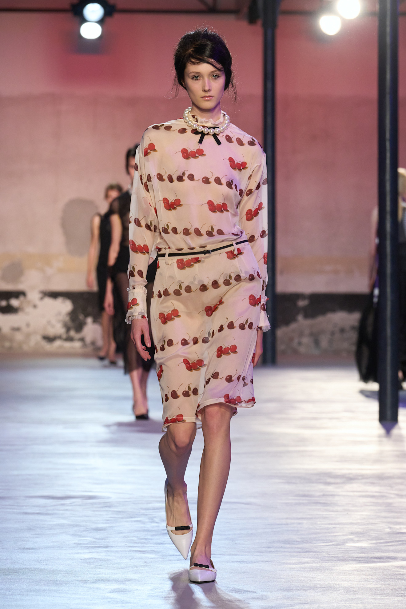 Spring colour palette pale pink and cherry red