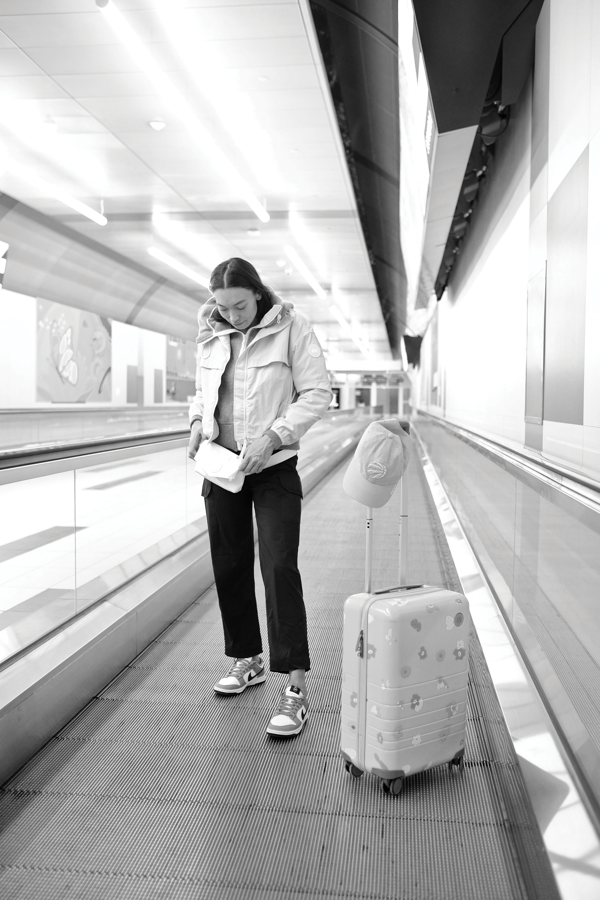 travel uniform, Sarain Fox