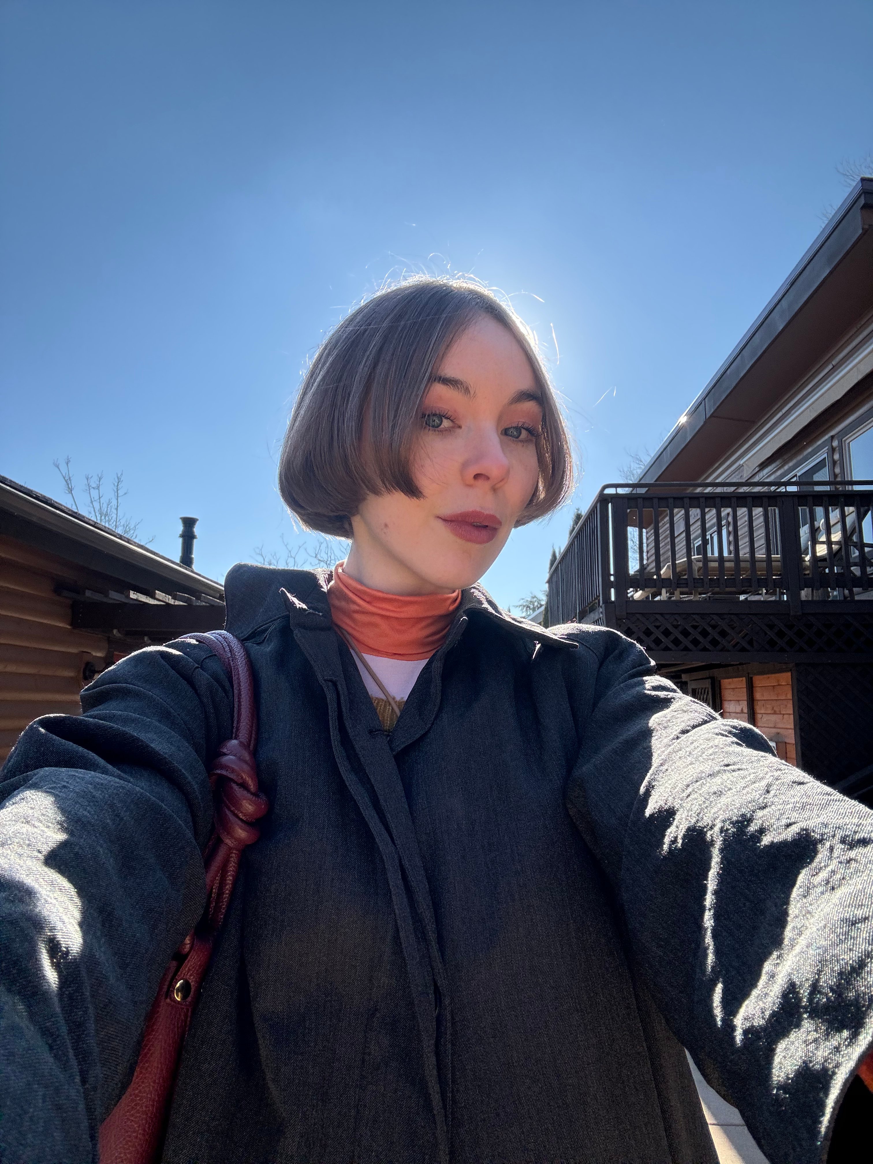 editor showing how to style a short bob haircut