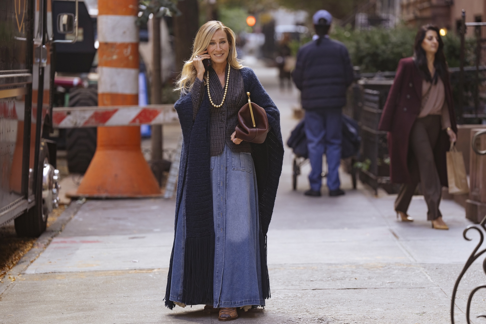 carrie bradshaw outfits and just like that finale