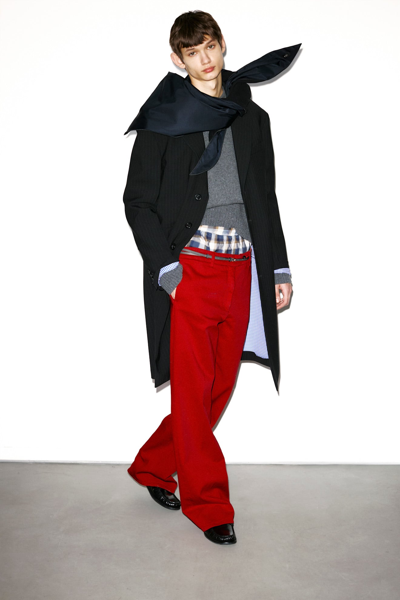 men's fall fashion colour trends: red, N°21 fall 2025 menswear