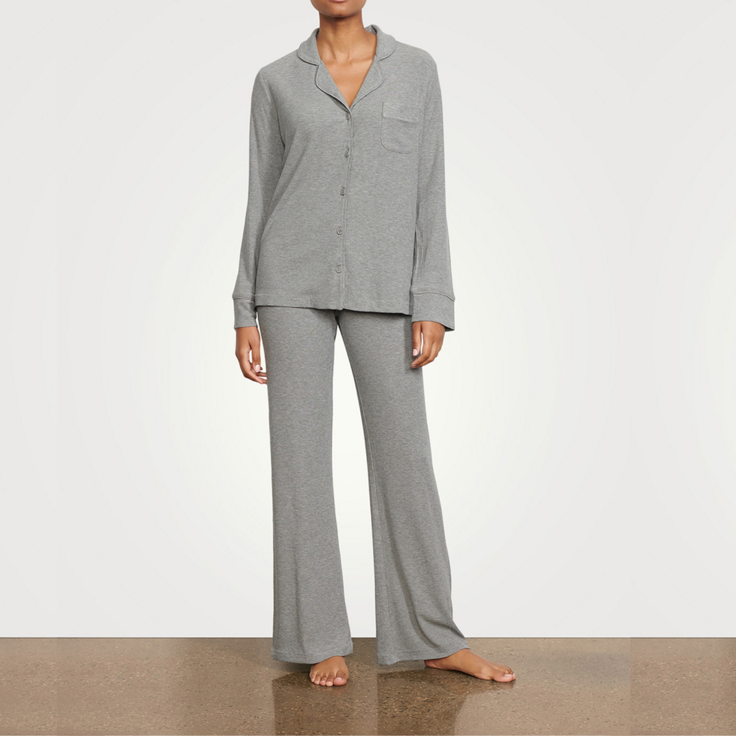 best home gifts, luxury home gifts: Skims Soft Lounge Sleep Set