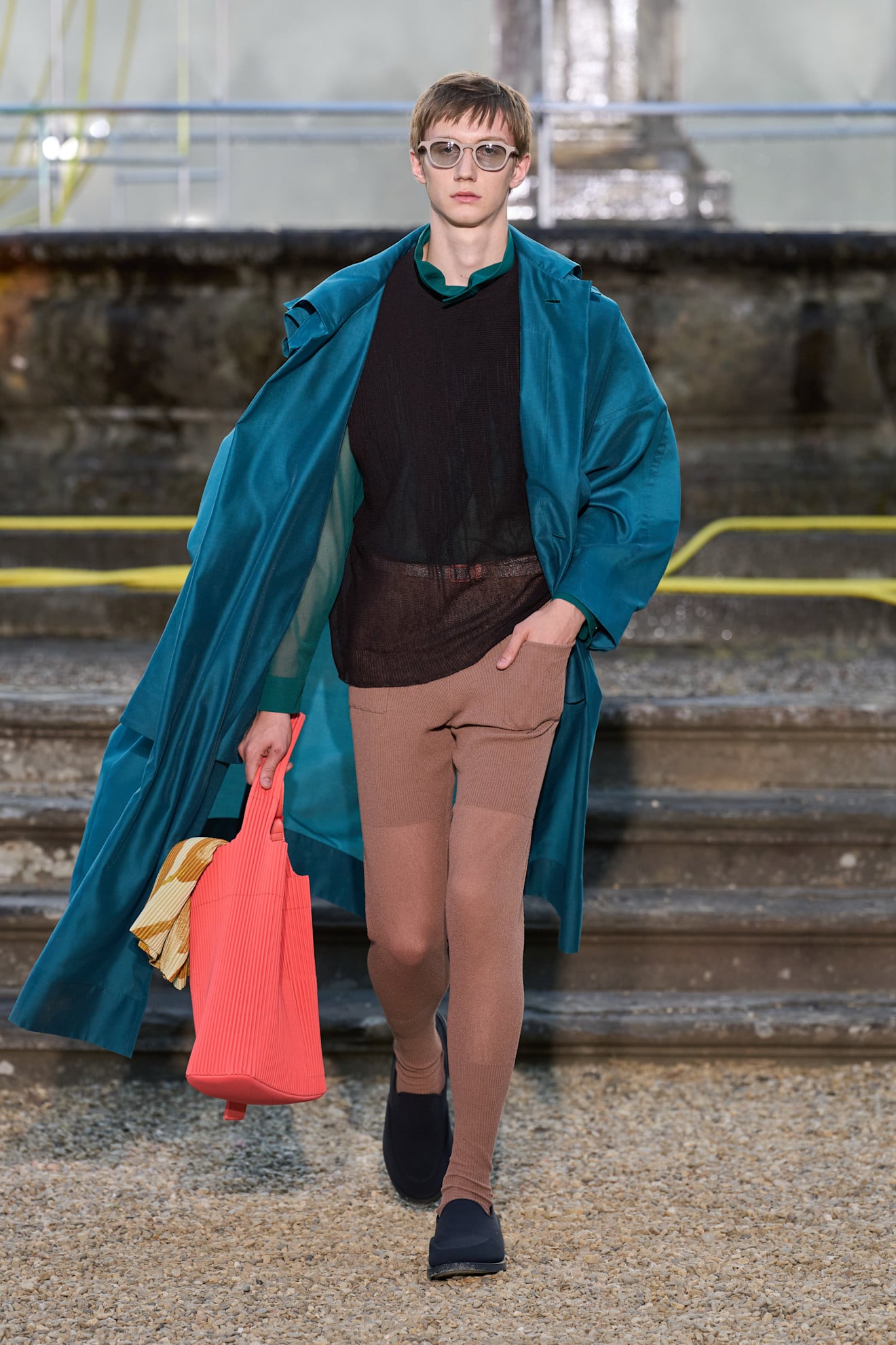 Homme Plissé Issey Miyake Spring 2026 WSGN Colour of the Year Transformative Teal