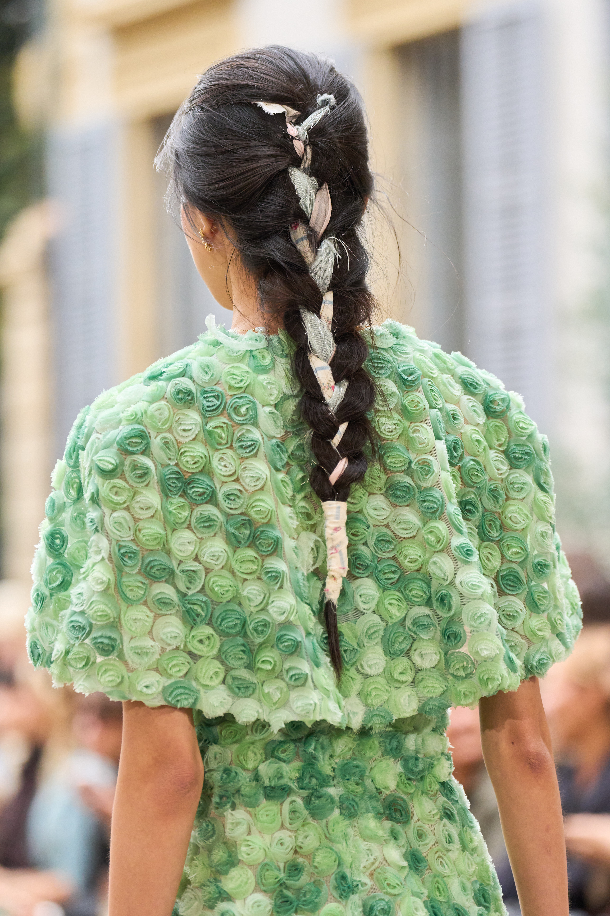 Spring 2026 Beauty Trends, hair accessories